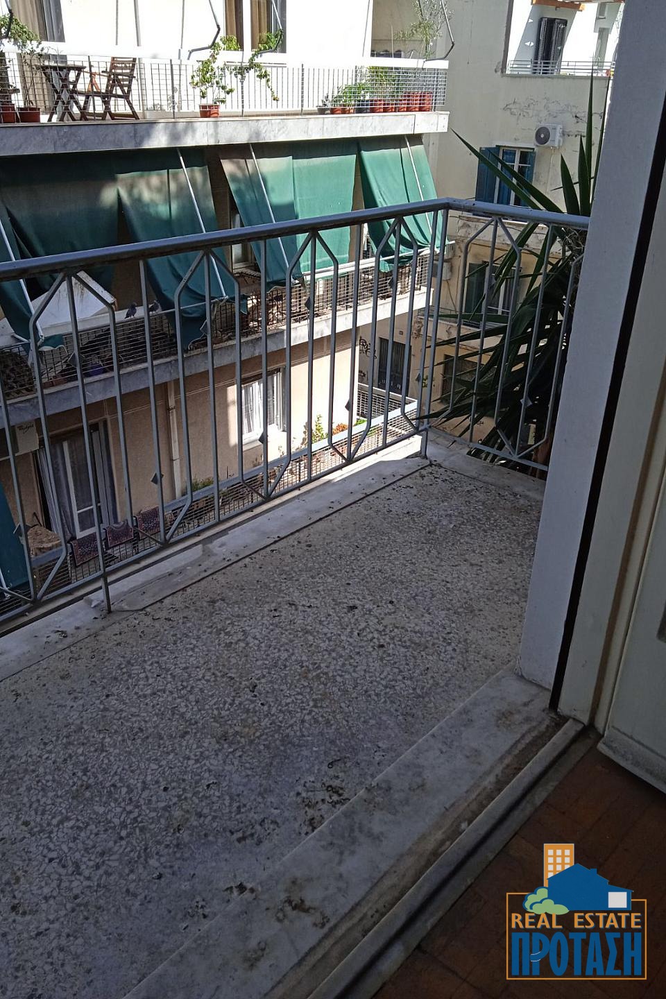 property-img